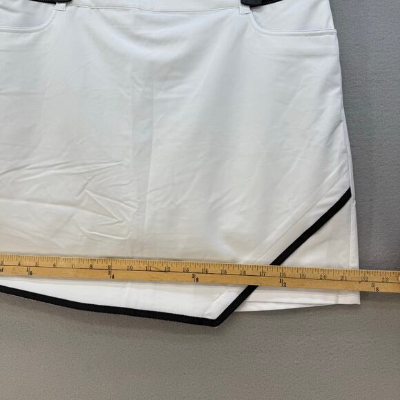 N'Vo by Lanctot Skort Women's 10 Size White Black Golf Skort Pickleball Golf EUC - Picture 13 of 13